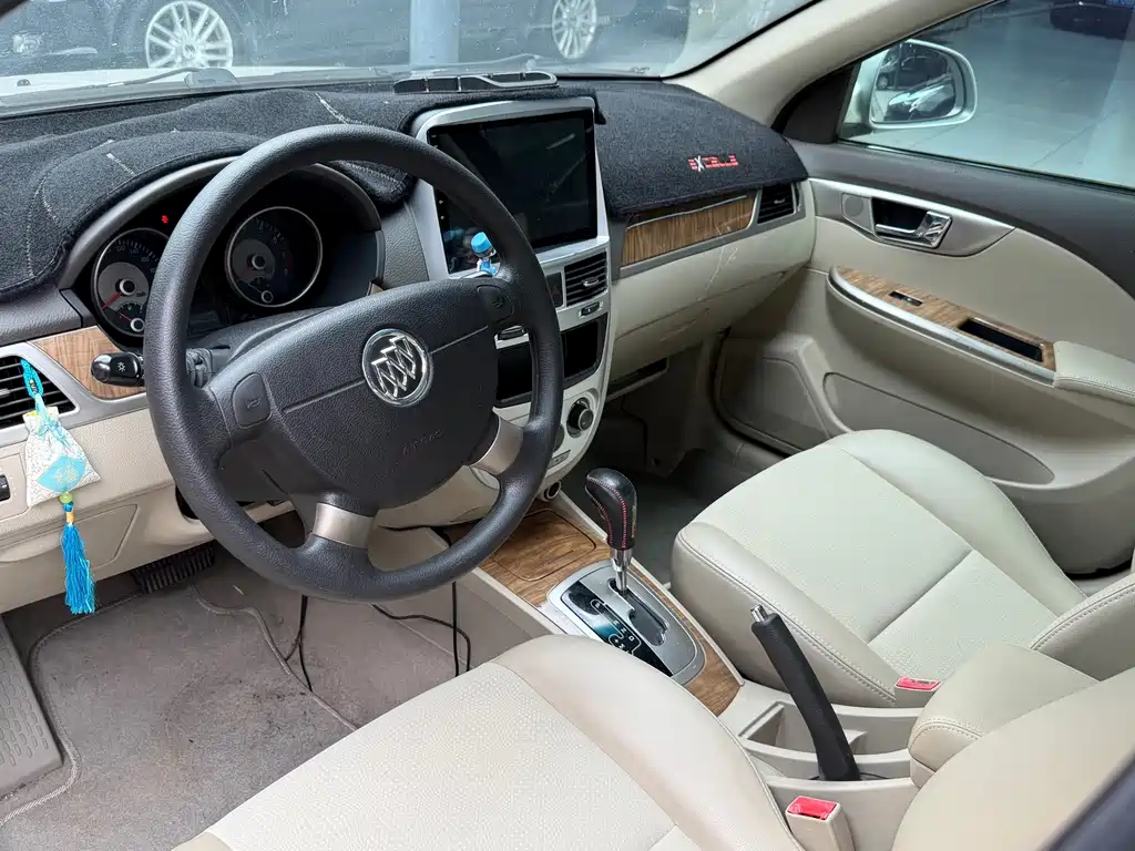 Buick Excelle — миниатюра 8