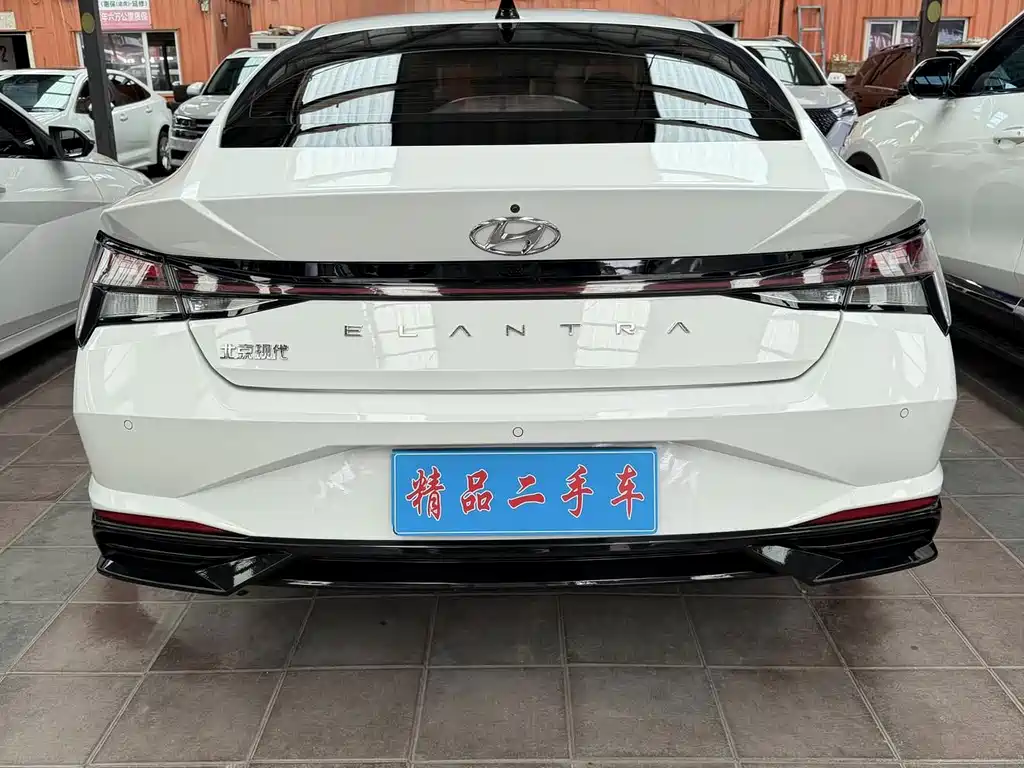Hyundai Elantra — миниатюра 5