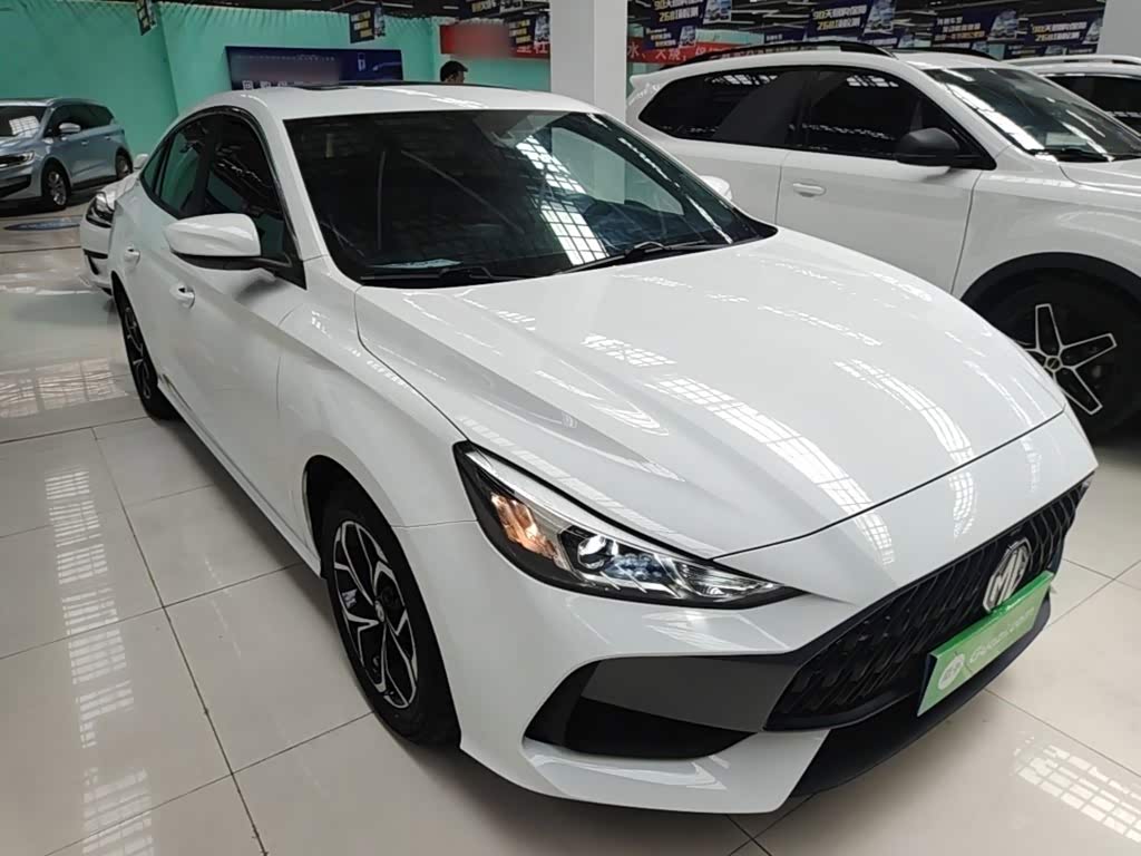 MG MG5 1.5 л 2024 г. Белый, пробег 13400 км