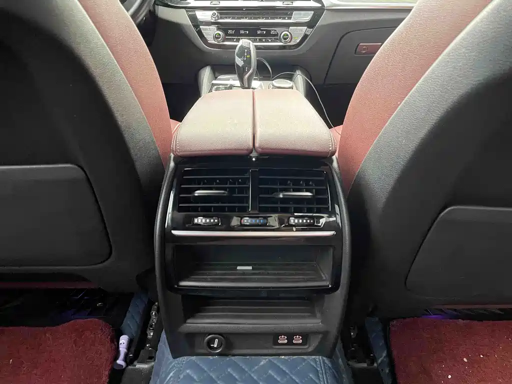 BMW 5 Series — миниатюра 15