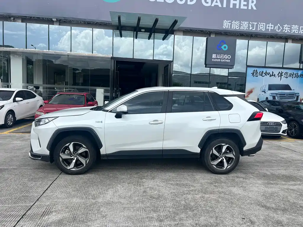 Toyota RAV4 Prime — миниатюра 4