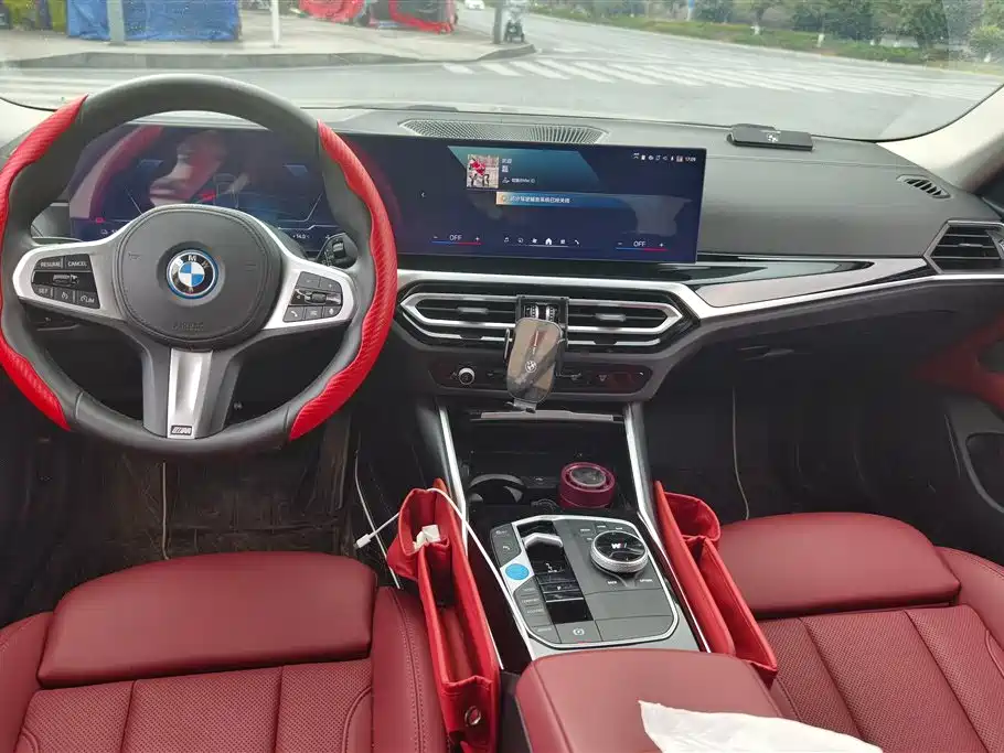 BMW I4