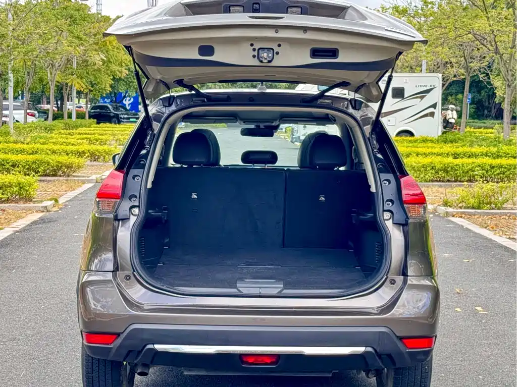 Nissan X-Trail — миниатюра 26