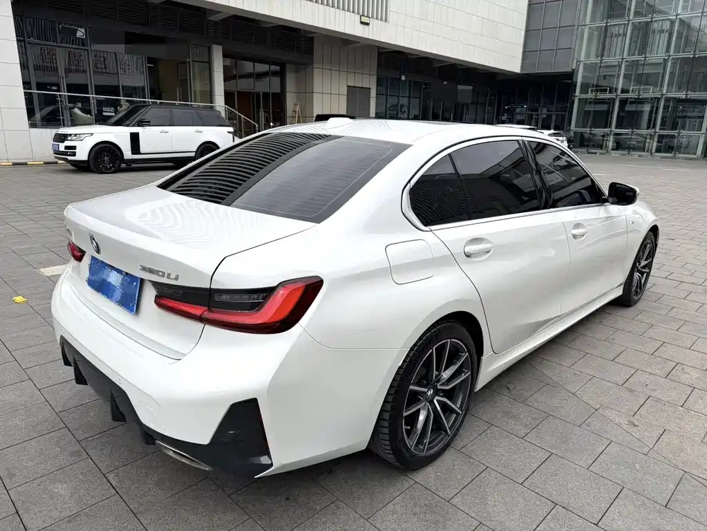 BMW 3 Series — миниатюра 4