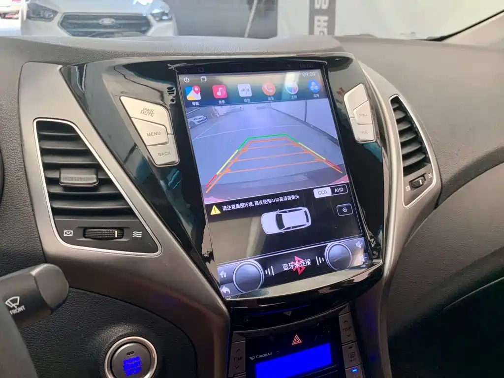 Hyundai Elantra Langdong — миниатюра 10