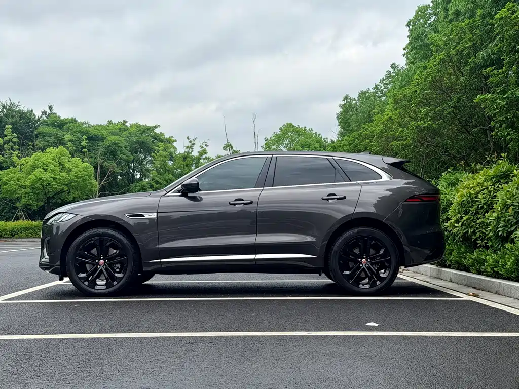 Jaguar F-Pace 2021 340PS R-Dynamic SE