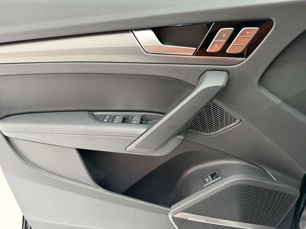 Audi Q5L — миниатюра 16