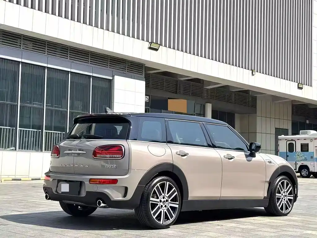 MINI Mini Clubman — миниатюра 8