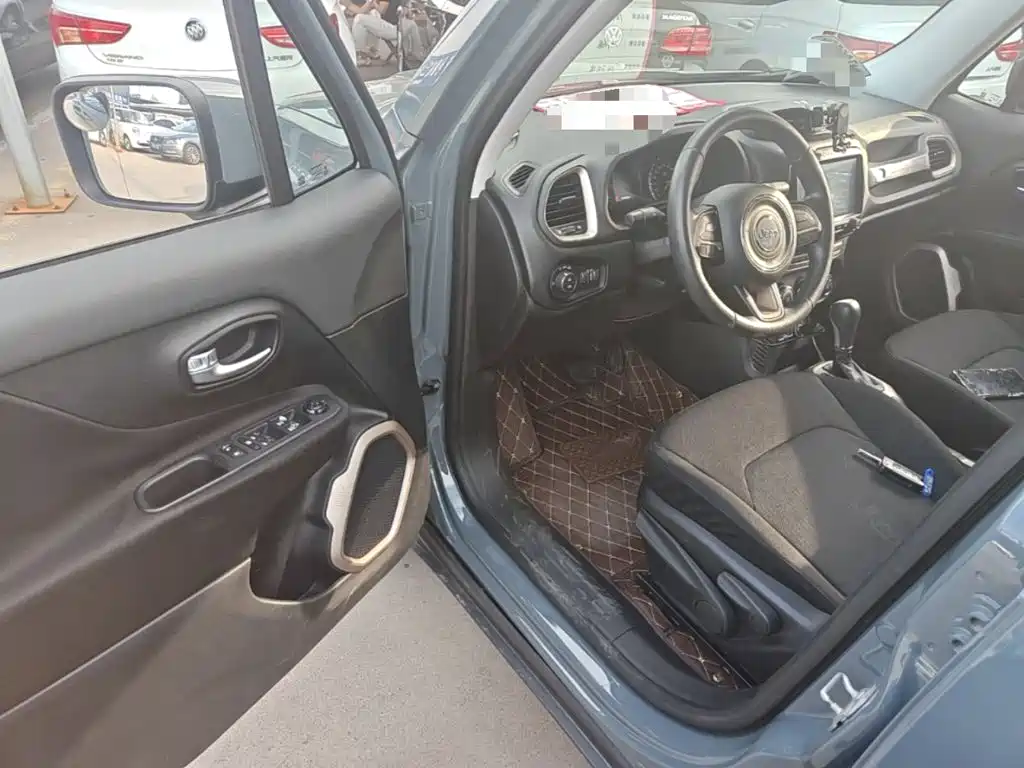 Jeep Renegade — миниатюра 16