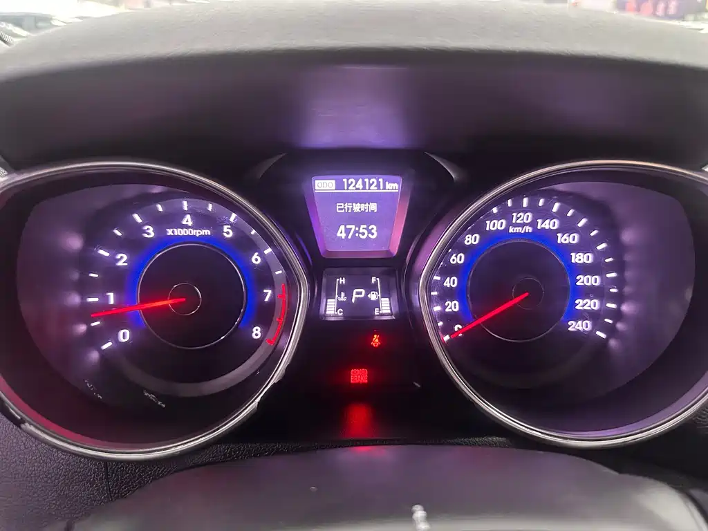 Hyundai Elantra Langdong — миниатюра 16