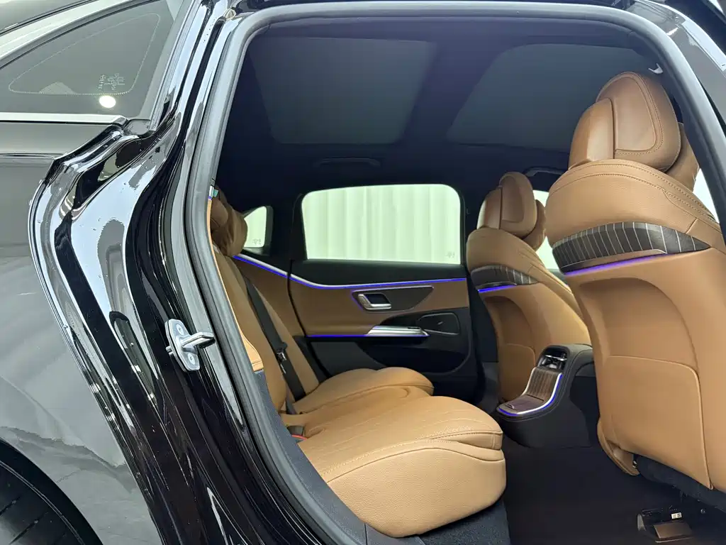 Mercedes-Benz E-Class E 2025 E 300 L Fashion
