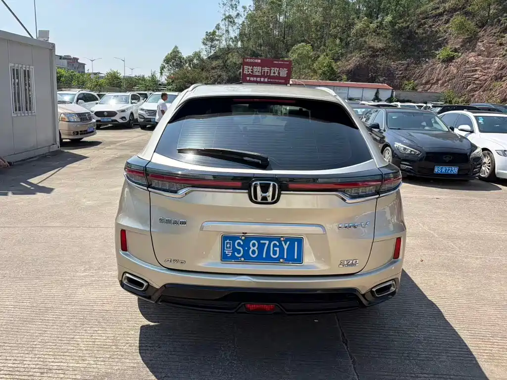 Honda UR-V — миниатюра 8