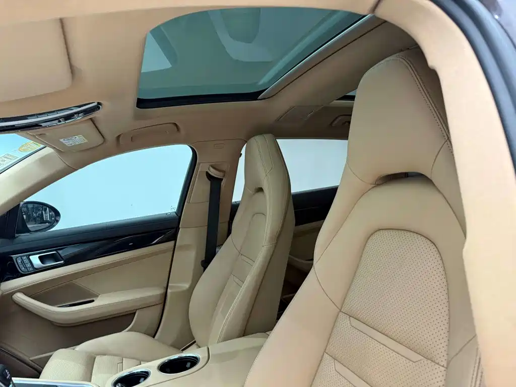 Porsche Panamera — миниатюра 30