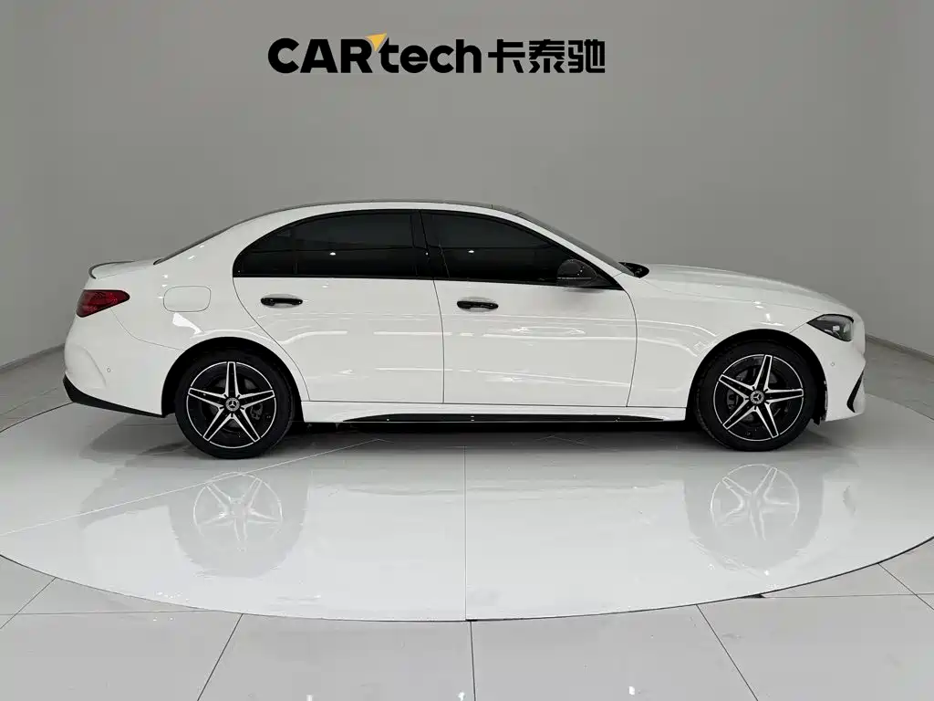 Mercedes-Benz C-Class — миниатюра 4