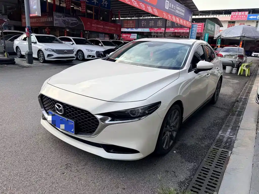 Mazda 3 Axela — миниатюра 2