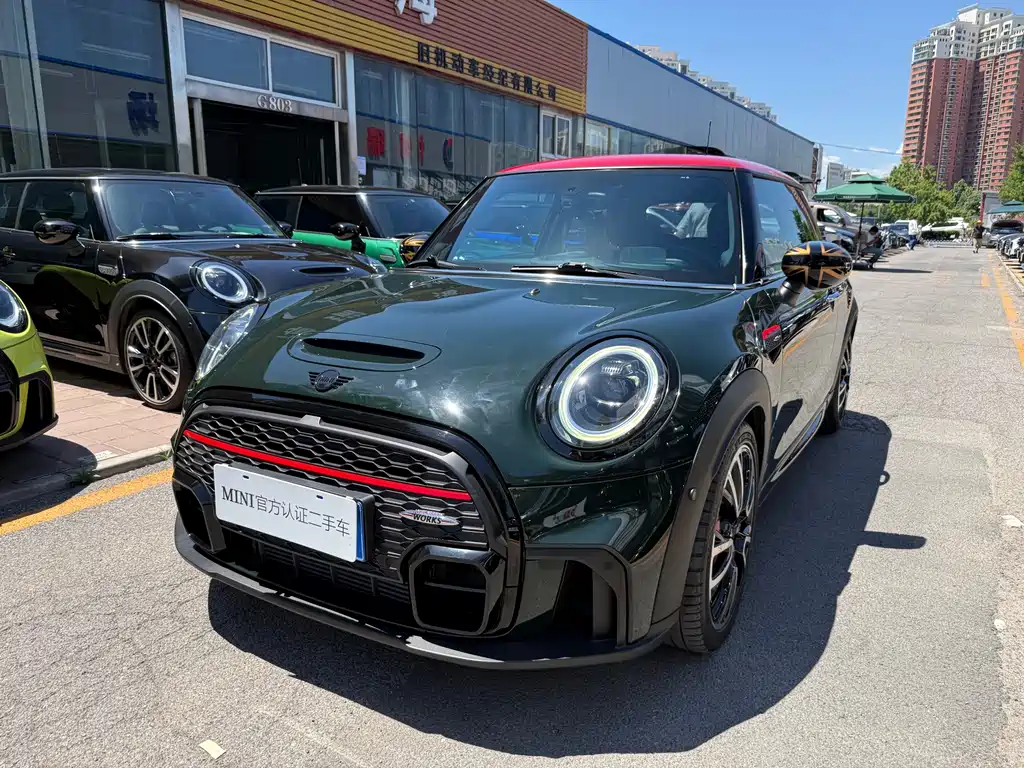 Купить MINI Mini JCW