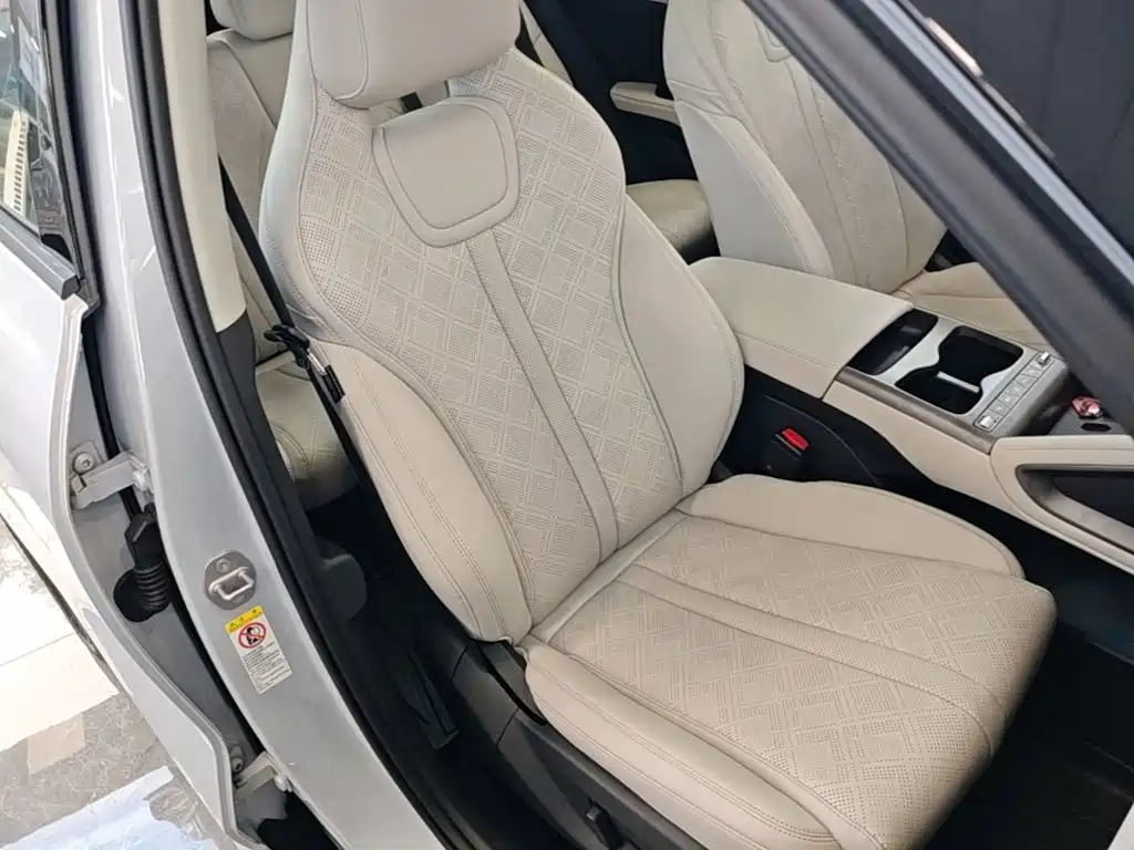BYD Yuan UP — миниатюра 20