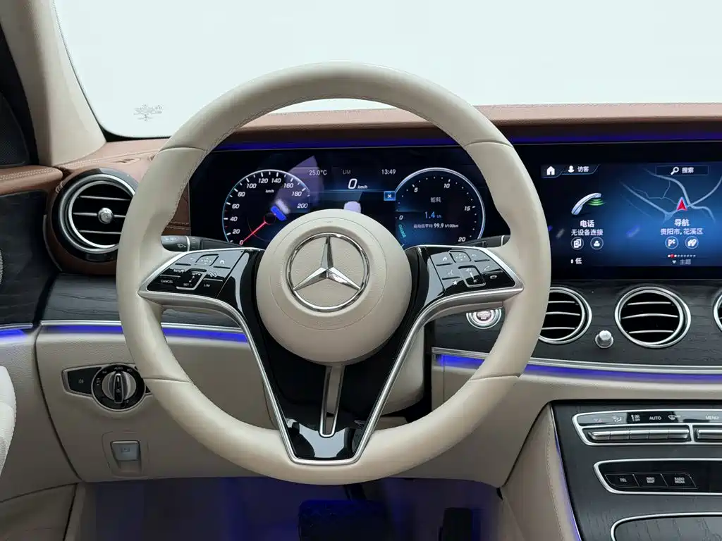 Mercedes-Benz E-Class — миниатюра 14