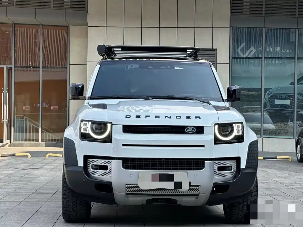 Land Rover Defender — миниатюра 2