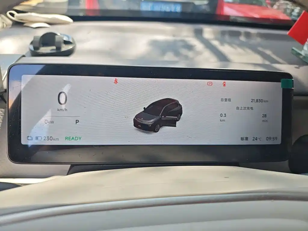 Leapmotor Leapmotor B10 — миниатюра 7