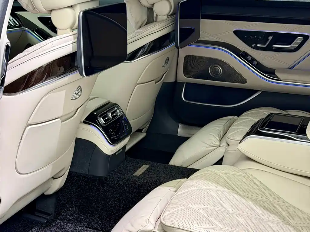 Mercedes-Benz S-Class — миниатюра 11