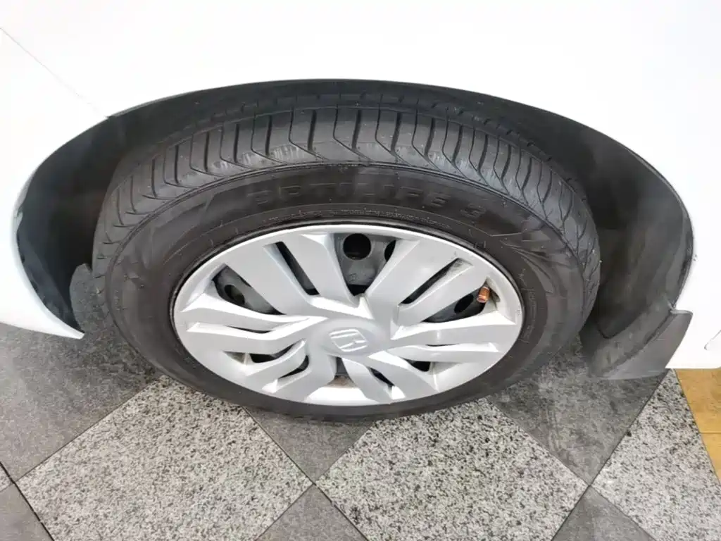 Honda Fit — миниатюра 23