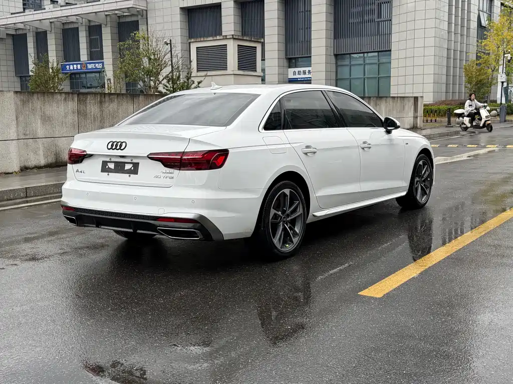 Audi A4L — миниатюра 13