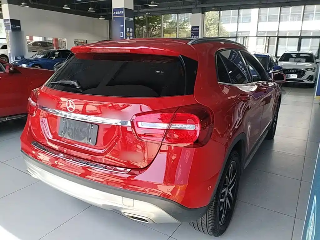 Mercedes-Benz GLA — миниатюра 7