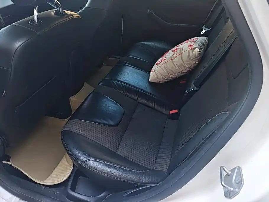 Ford Focus — миниатюра 11