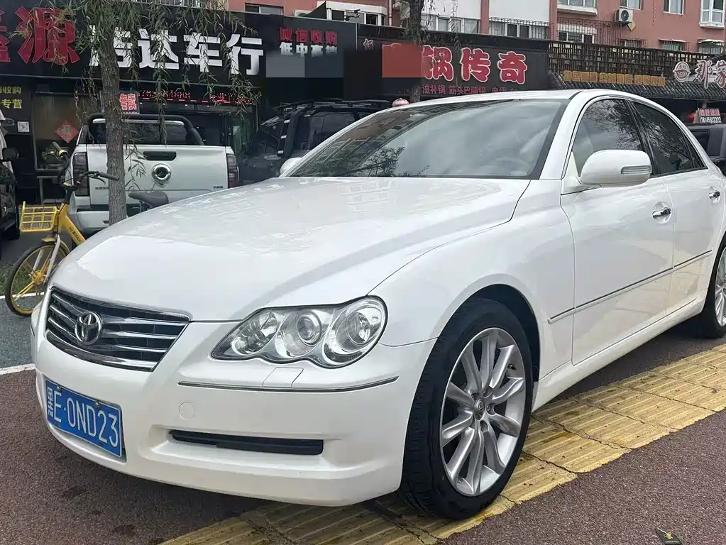 Toyota Reiz