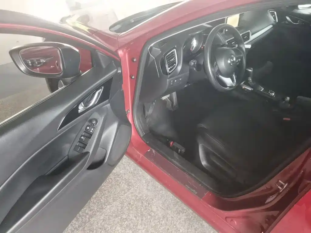 Mazda 3 Axela — миниатюра 16