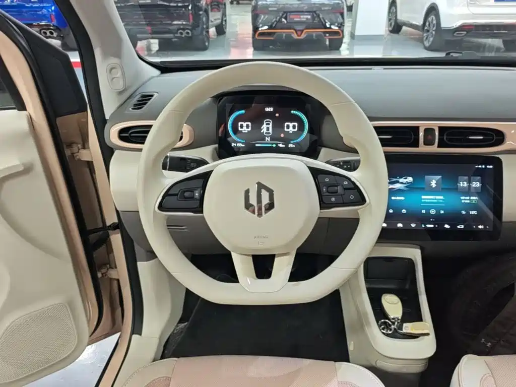 Leapmotor Leapmotor T03 — миниатюра 11