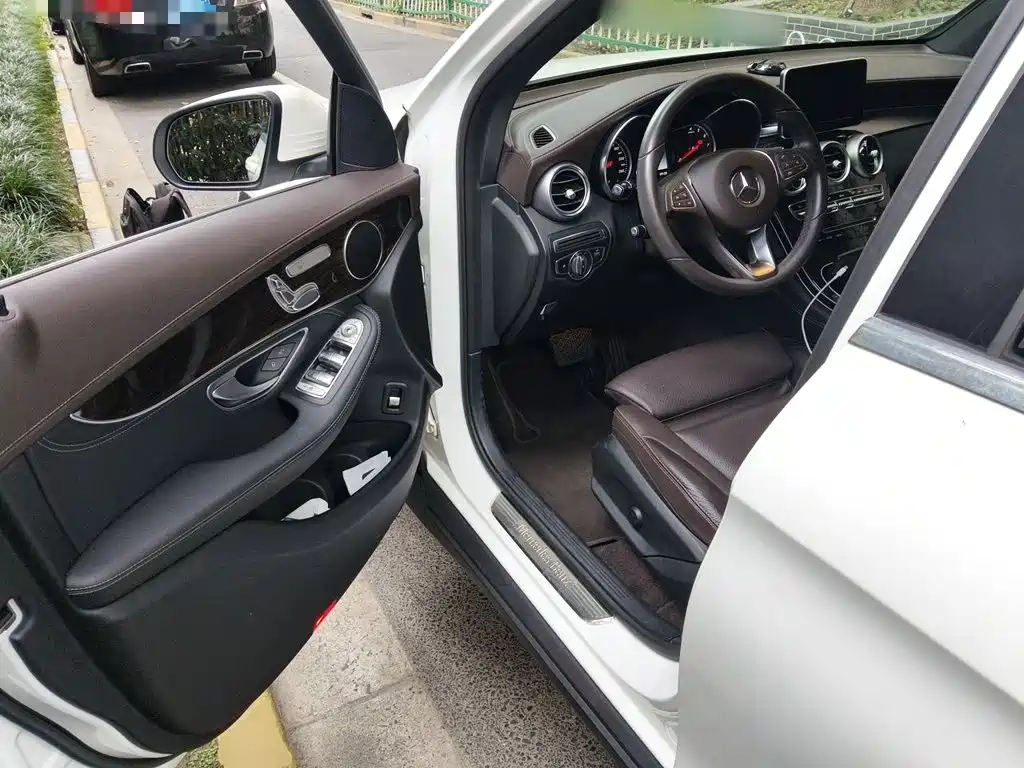 Mercedes-Benz GLC — миниатюра 17