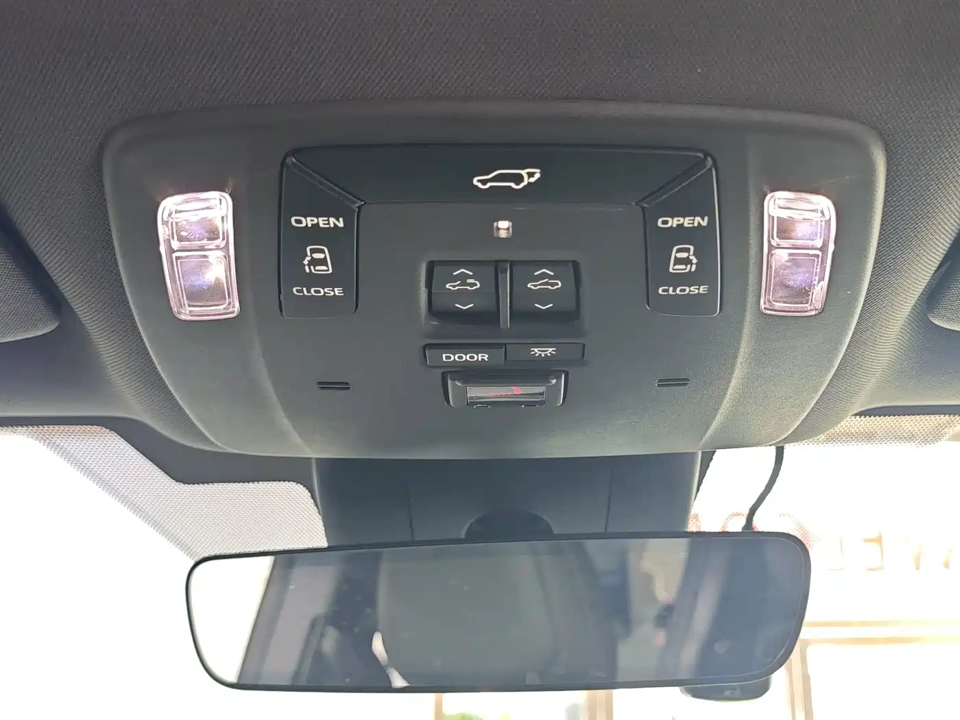 Toyota Sienna 2024 Синий из Китая, фото 3