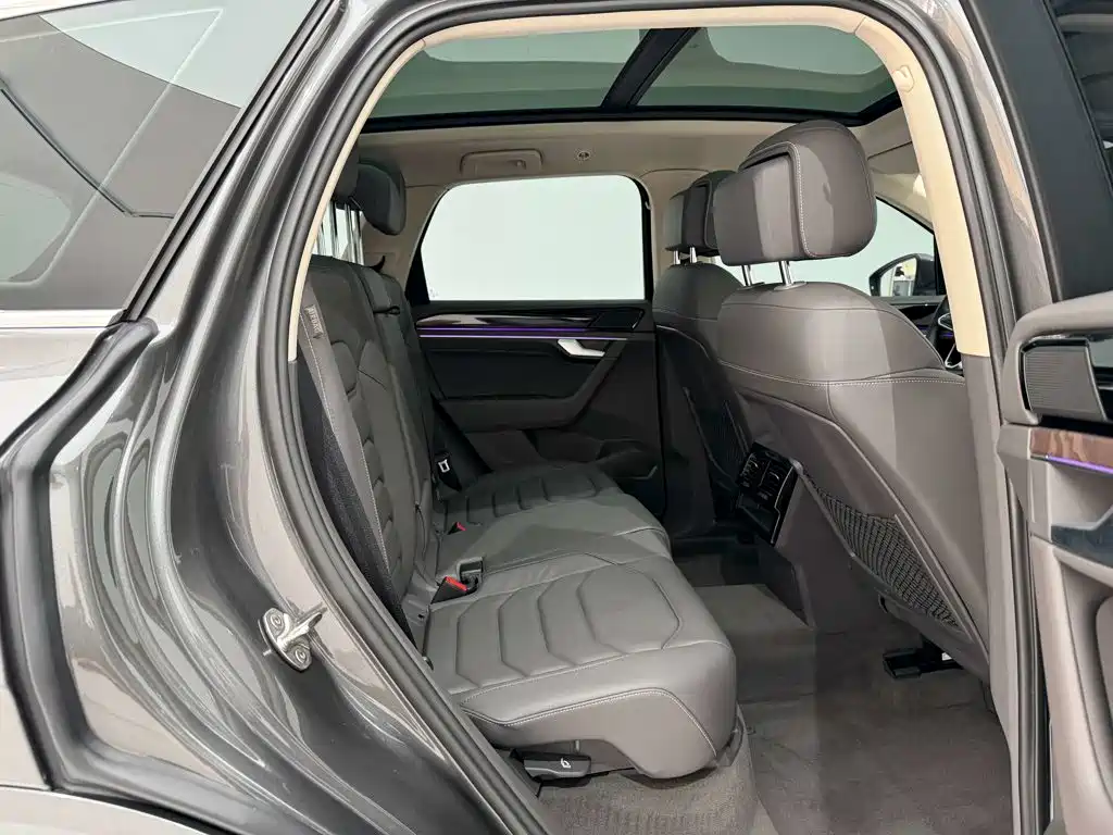 Volkswagen Touareg — миниатюра 27