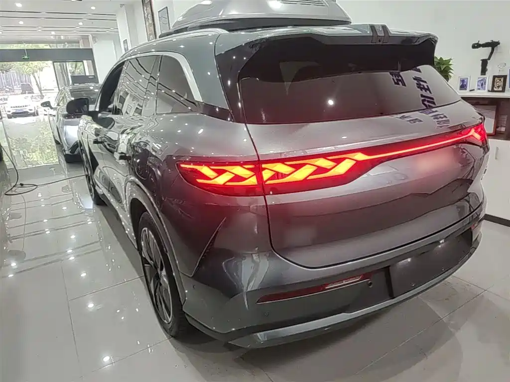 BYD Tang L L 2025 DM 175KM