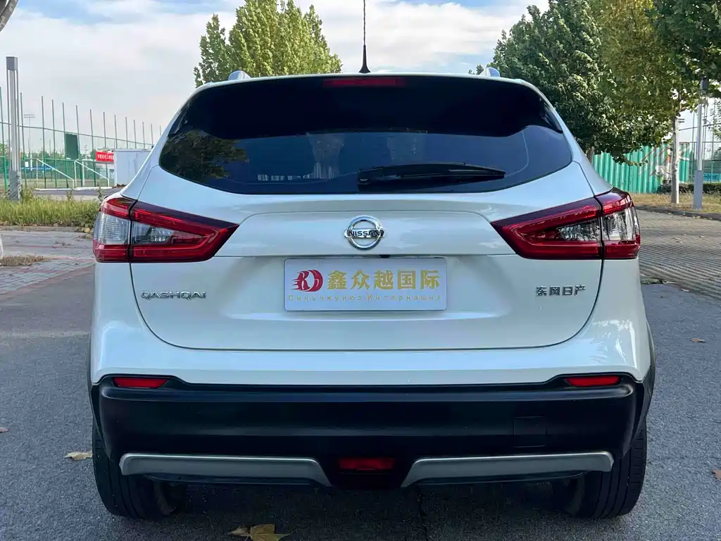 Nissan Qashqai — миниатюра 6