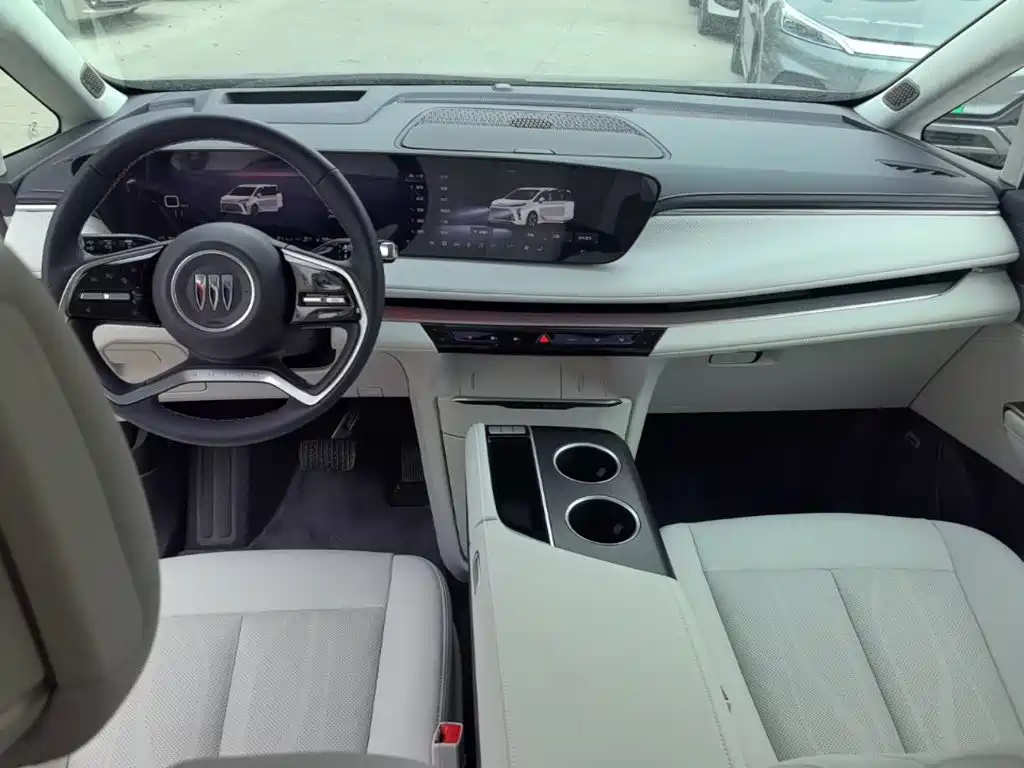 Buick GL8 Hybrid — миниатюра 10