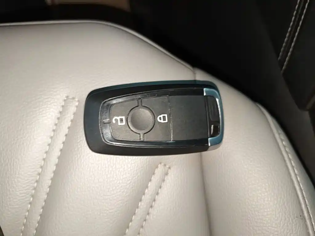 Ford Escape — миниатюра 9