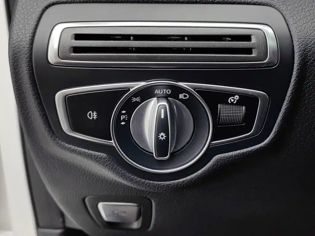 Mercedes-Benz GLC — миниатюра 21
