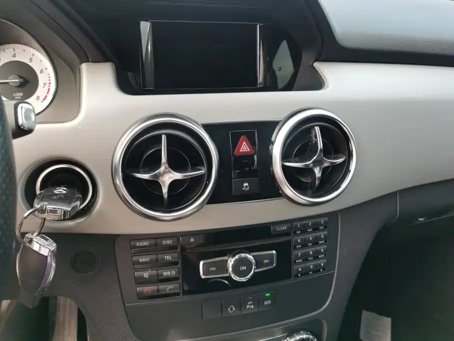 Mercedes-Benz GLK-Class — миниатюра 13