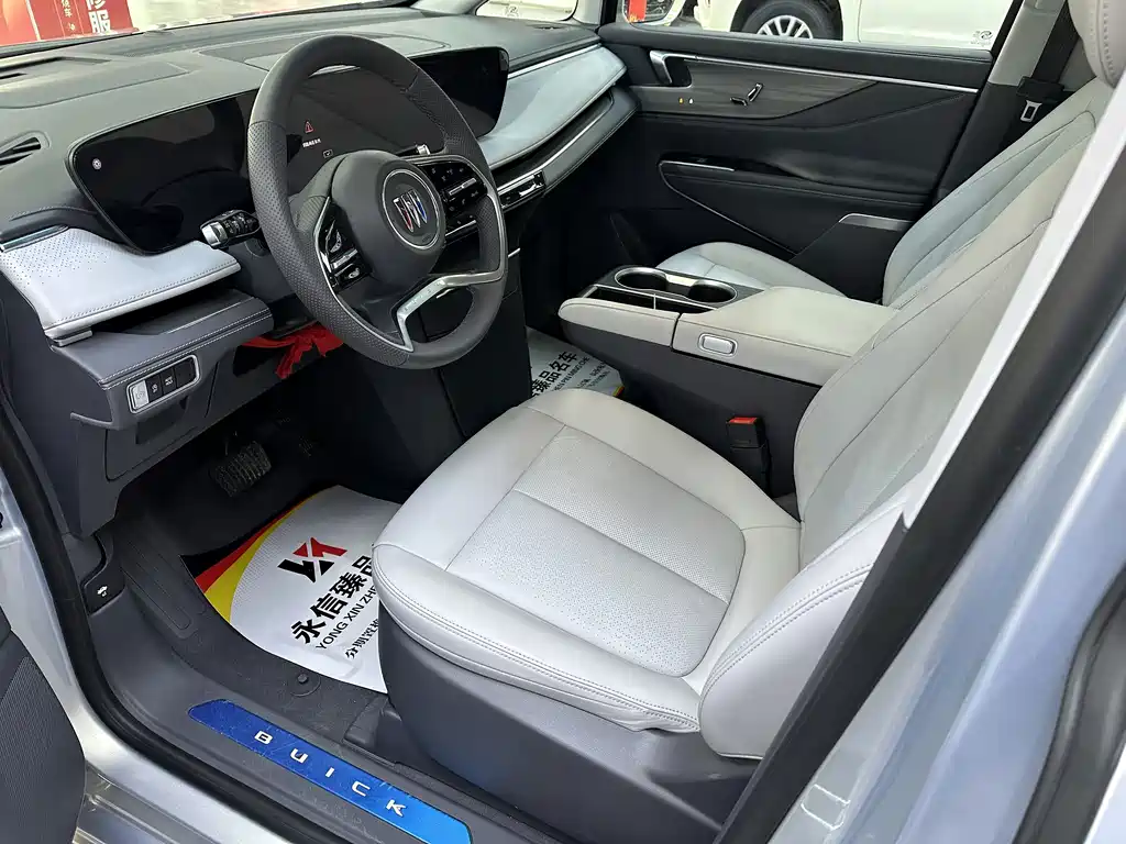 Buick GL8 2025 Smart