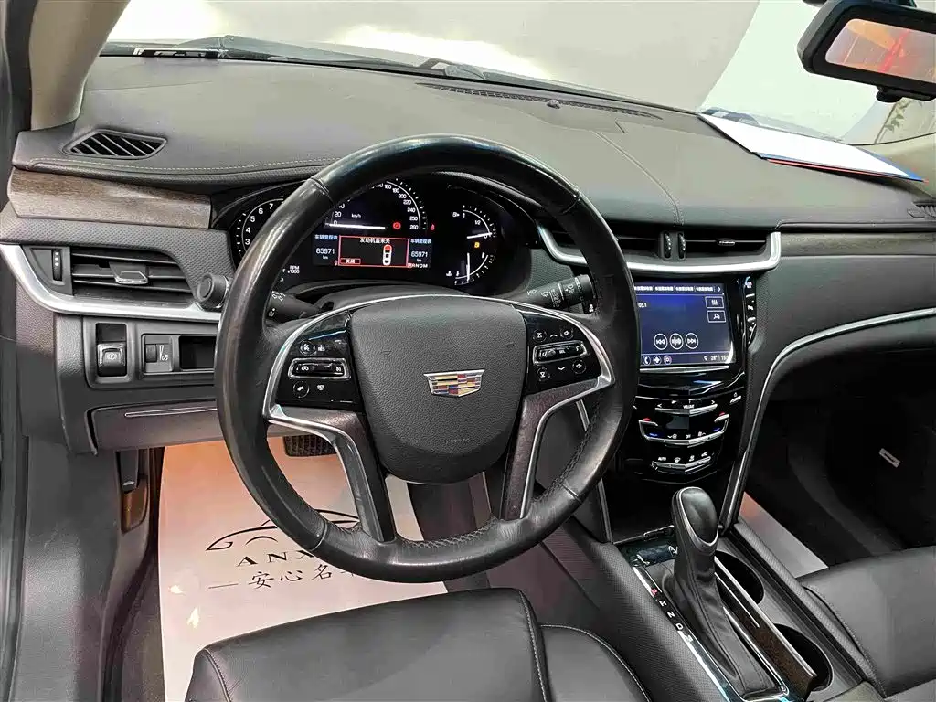 Cadillac XTS — миниатюра 8