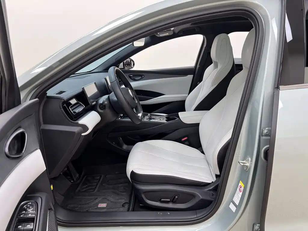 BYD SEAL 06 NEW ENERGY