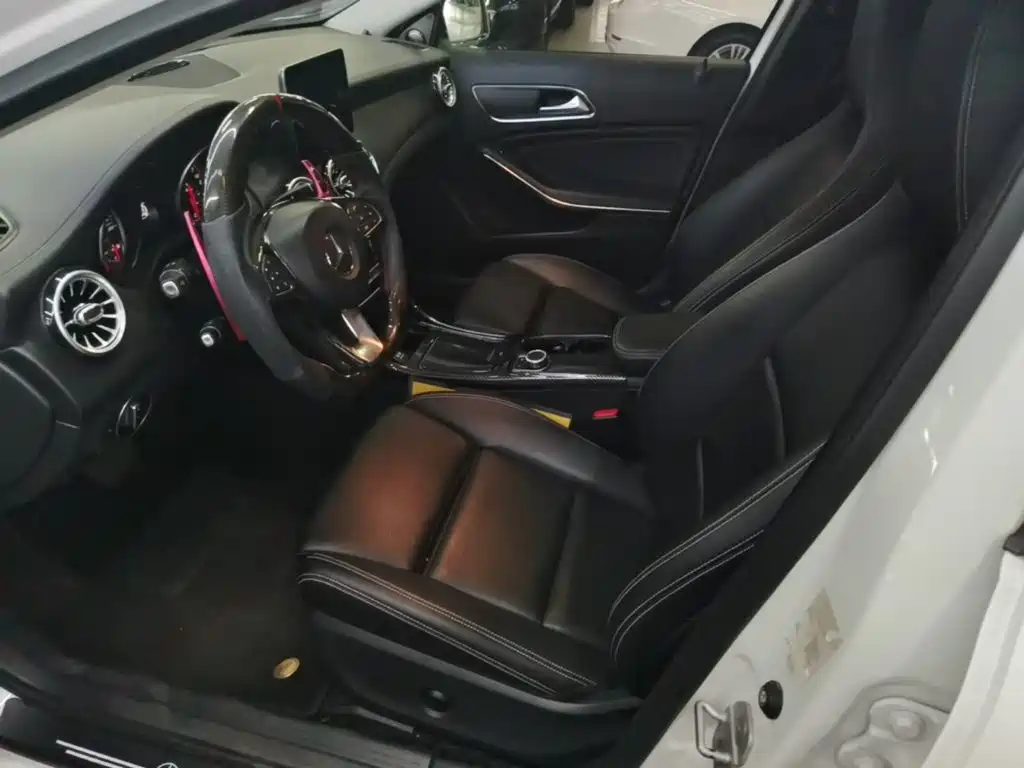 Mercedes-Benz GLA — миниатюра 15