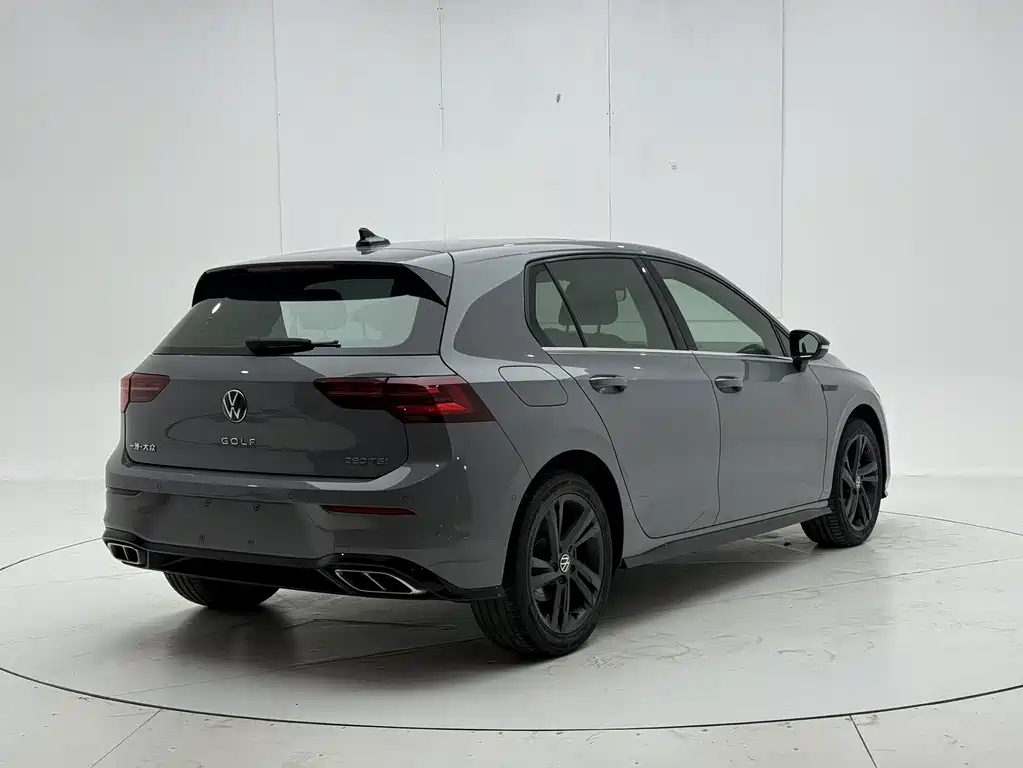Volkswagen Golf — миниатюра 4