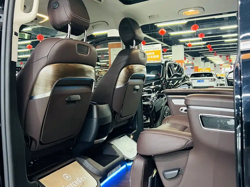 MERCEDES-BENZ V CLASS