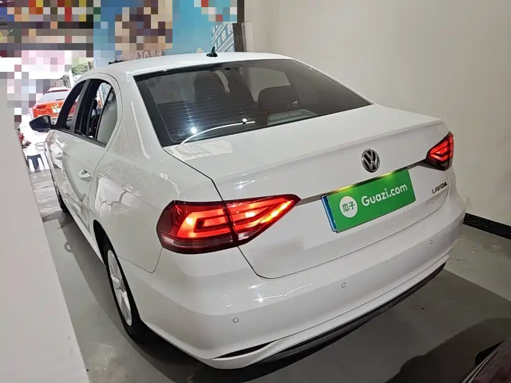 Volkswagen Lavida — миниатюра 5