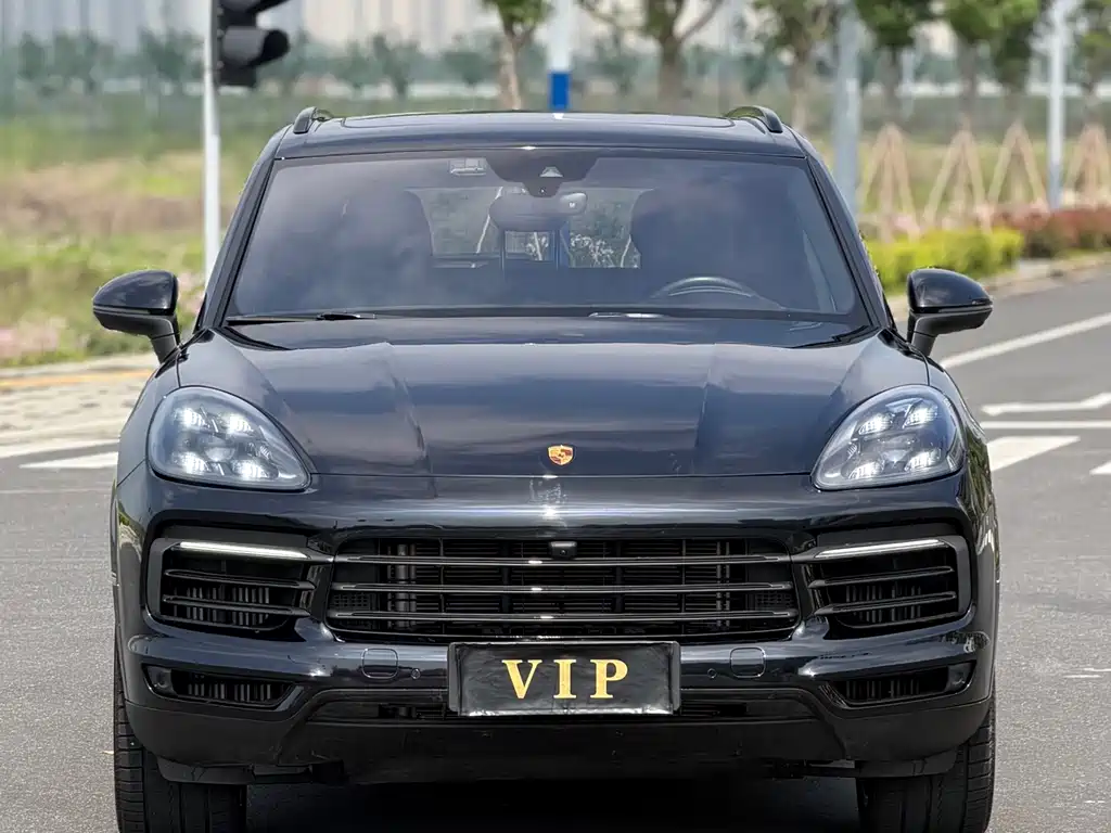 Porsche Cayenne 2021