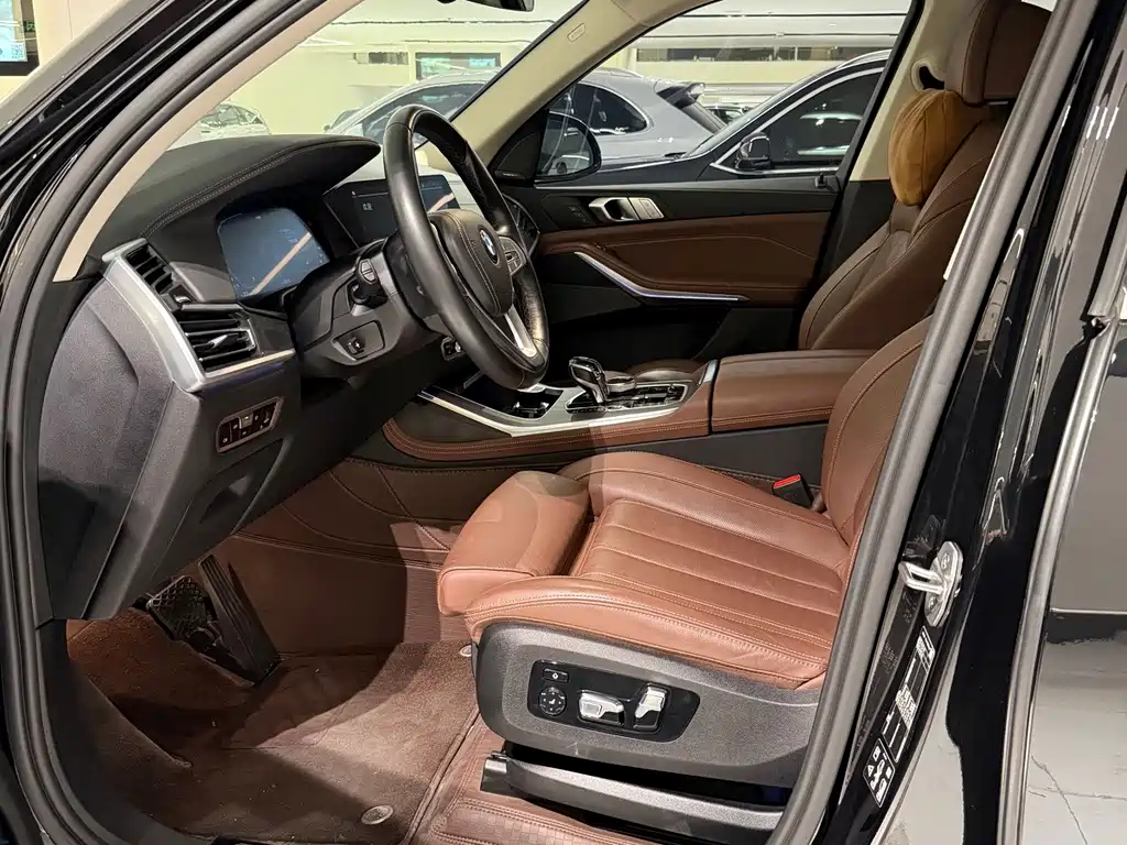 BMW X7 — миниатюра 6